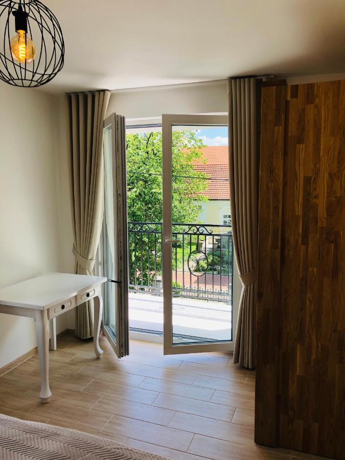 Apartamenty Biala Perla ウストロン エクステリア 写真